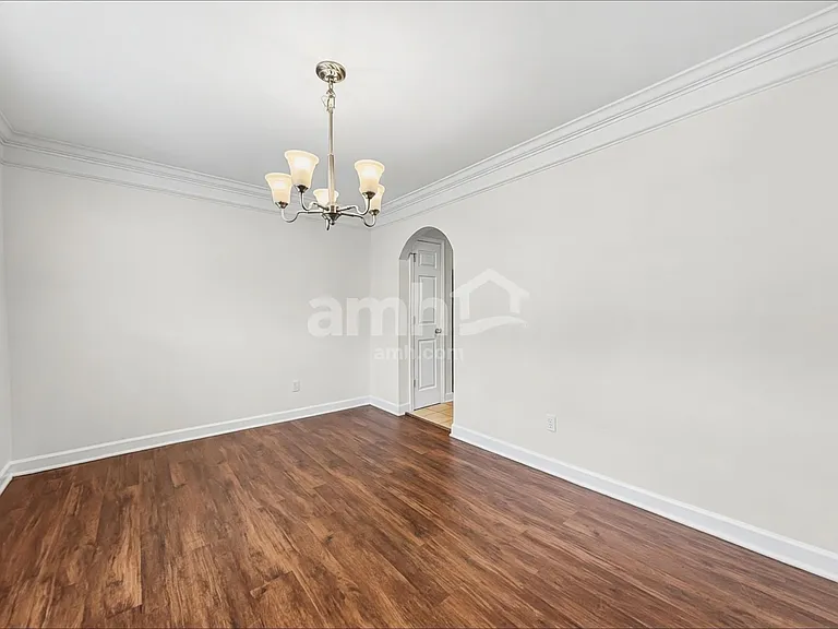 921 Sundance Dr — Photo 6
