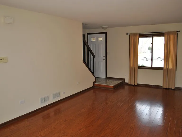525 Commanche Trl — Photo 3