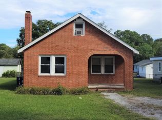 910 Carolina St, Roanoke Rapids, NC 27870