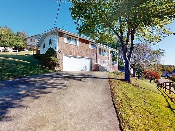 2nd image of 1402 Lyndale Dr