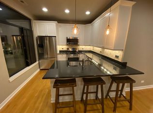 4003 N Wolcott Ave APT A, Chicago, IL 60613