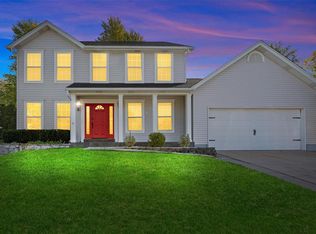1806 Basket Oak Dr, Saint Charles, MO 63303