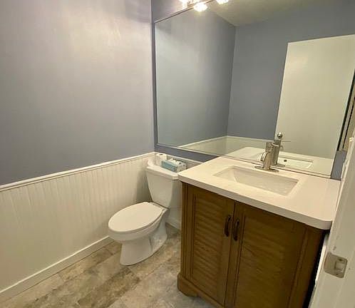 5th image of 931 W Wrightwood Ave #B
