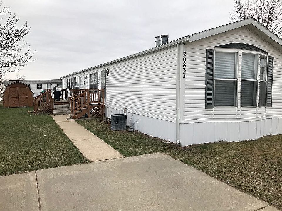 2nd image of 20833 Grandville Rd