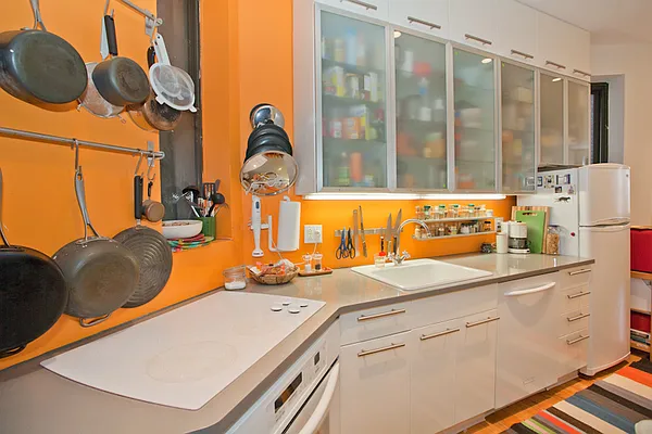 Sold by Avenue Sotheby's International Realty | media 17