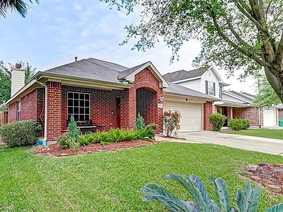 4th image of 6927 Atasca Creek Dr
