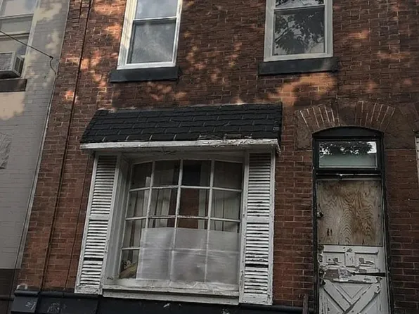 1525 S Bailey St, Philadelphia, PA 19146