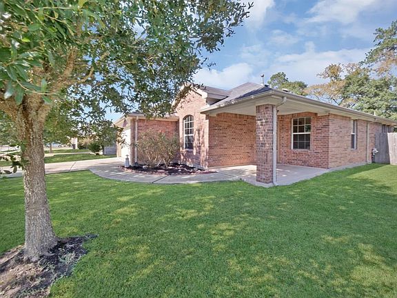3rd image of 18834 Squirrel Oaks Dr