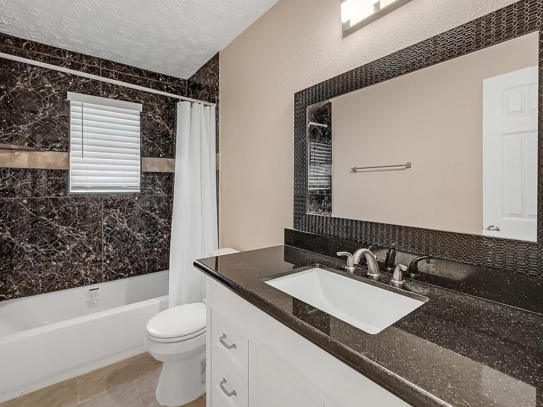 2910 Norwich St — Photo 14