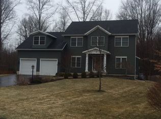6 Wildberry Ct, Clifton Park, NY 12065