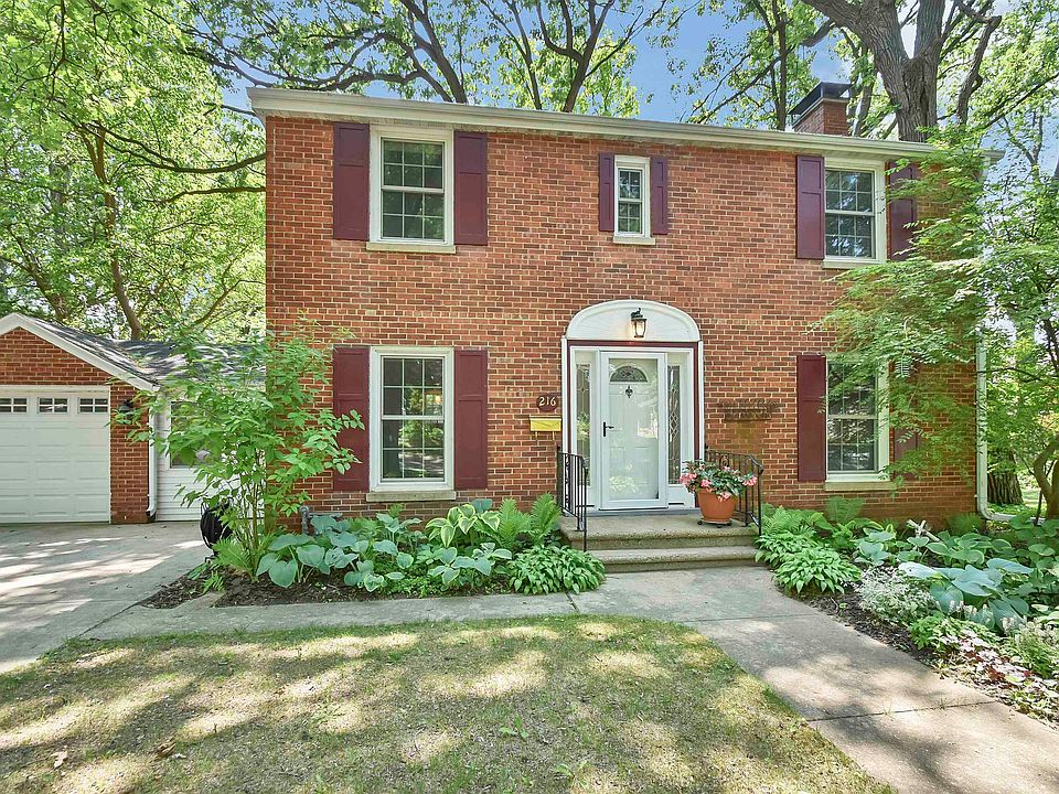 1st image of 216 Oak Hill Dr