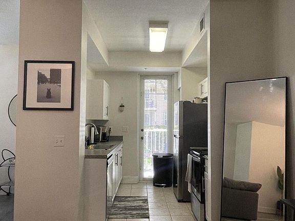 3rd image of 1116 University Blvd APT 11