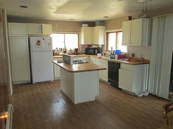 2nd image of 2209 Mary Anne Dr
