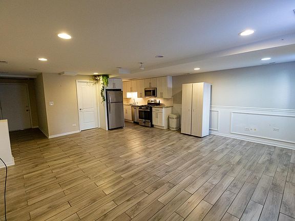 2nd image of 1539 W Cullerton St #B