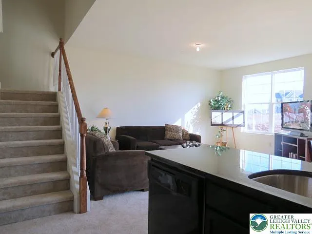 4565 Woodbrush Way — Photo 6
