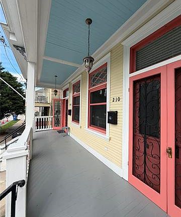 3rd image of 210 S Murat St