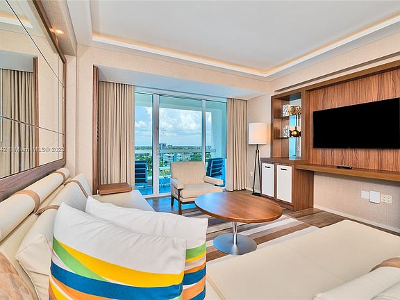3rd image of 551 N Fort Lauderdale Beach Blvd #H903