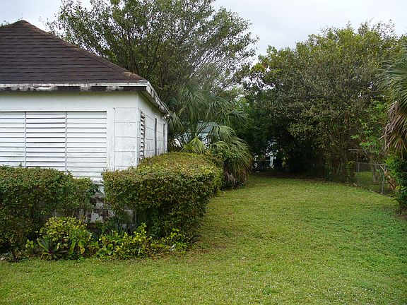 2nd image of 5837 NW 19th Ave