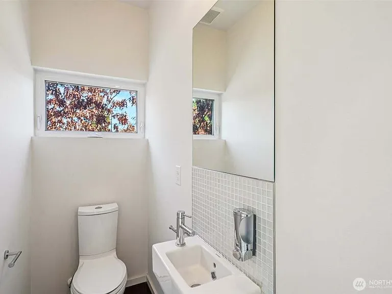 8501 14th Ave NW — Photo 10