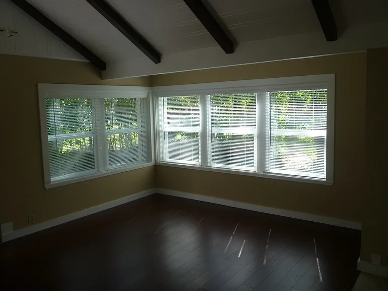 1151 Arcadian Ave — Photo 2