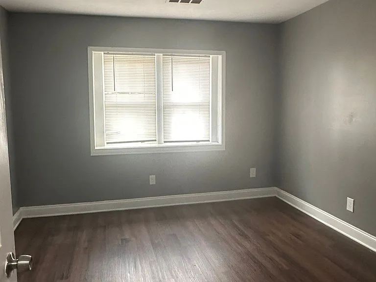 384 Sunset Ave NW #3 — Photo 3