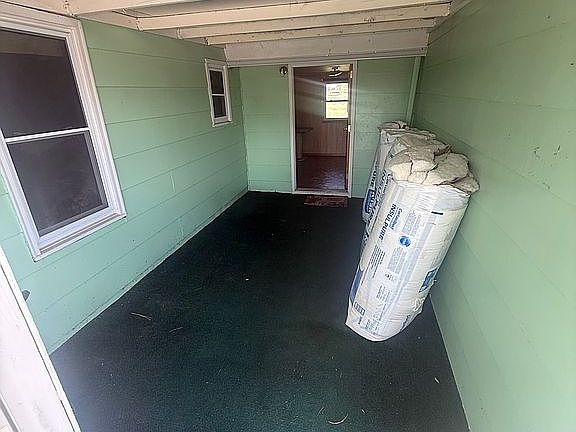 2nd image of 507 E 2nd Ave