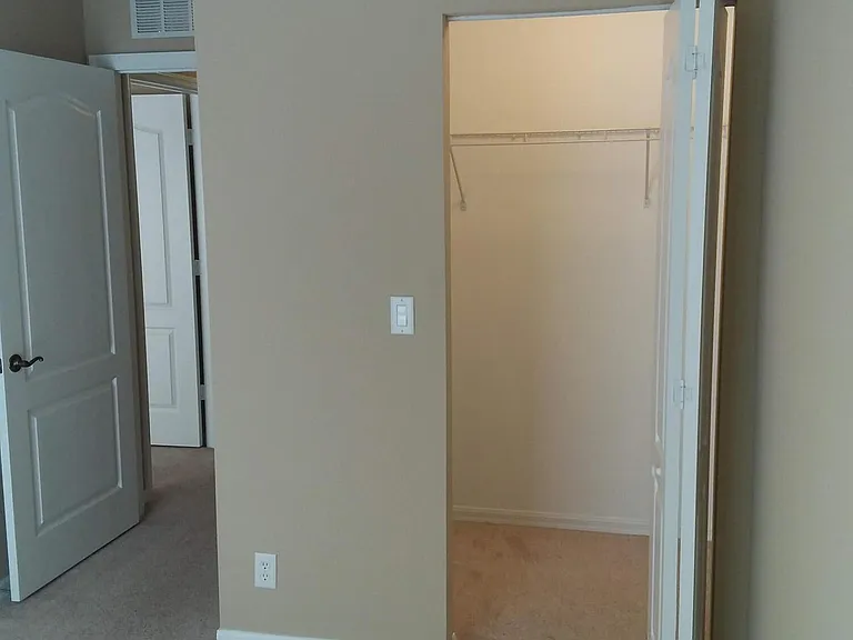 2410 SE Union Park Dr — Photo 28