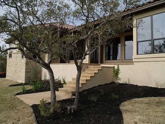 4th image of 307 Golden Bear Dr
