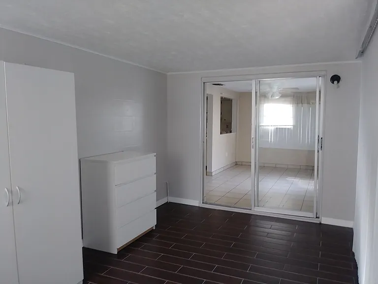 12814 Spring Ave — Photo 7