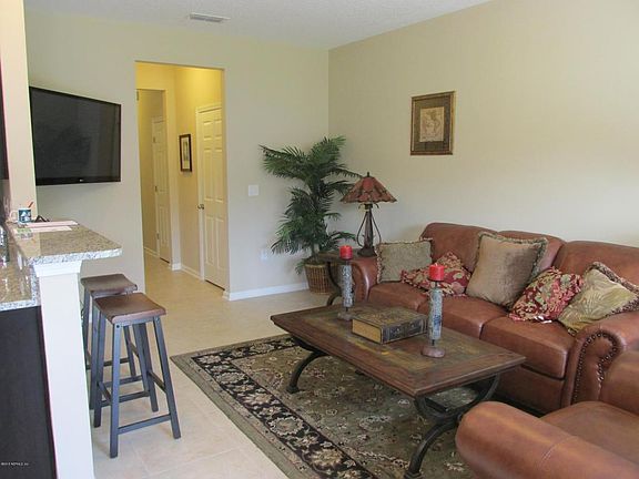 3rd image of 107 Moultrie Village Ln
