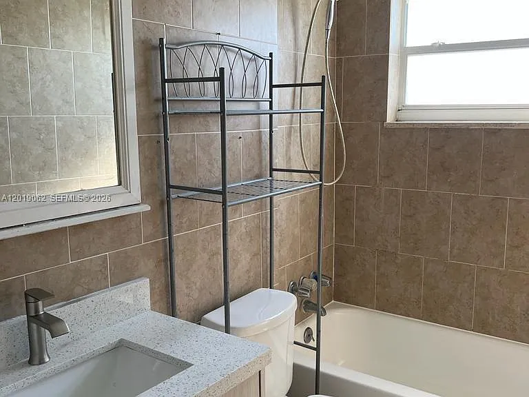 7820 NE Bayshore Ct #209 — Photo 8