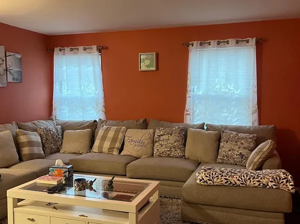 7 S Foxhall St #A, Middlesex, NJ 08846