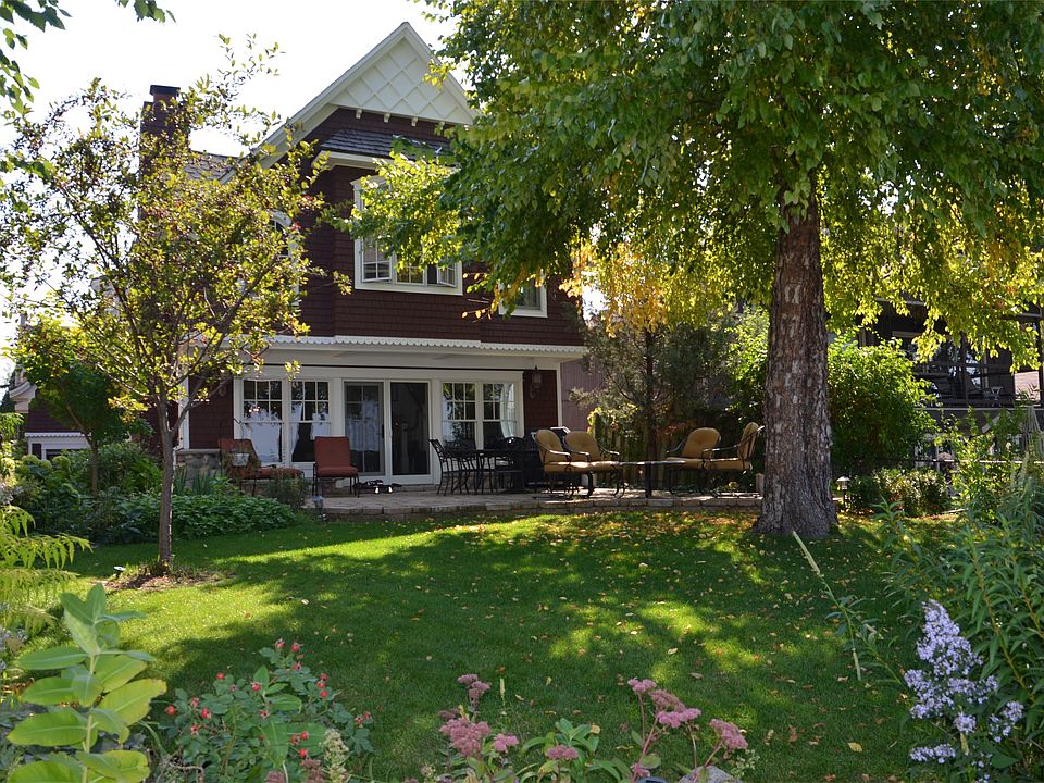 Beautifully landscaped yard