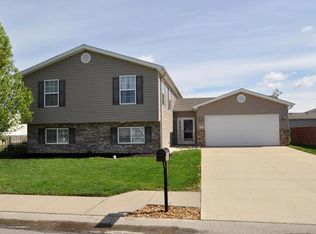 404 Audry Dr, Dupo, IL 62239
