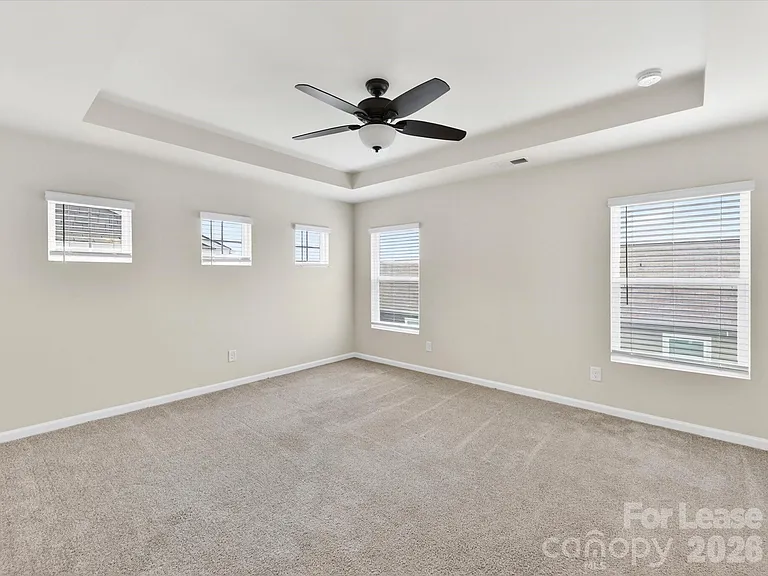 420 Burr St — Photo 22