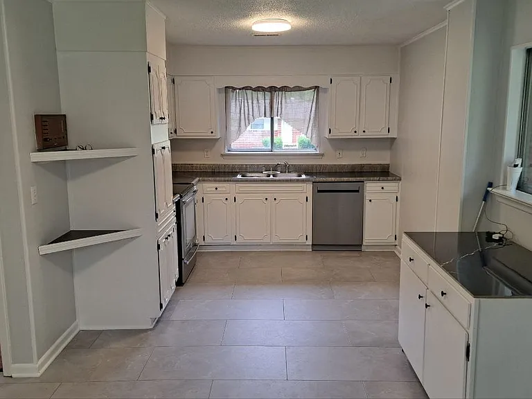 4101 Melinda Dr — Photo 27