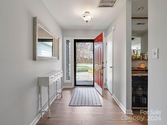 4th image of 6912 Long Needles Dr