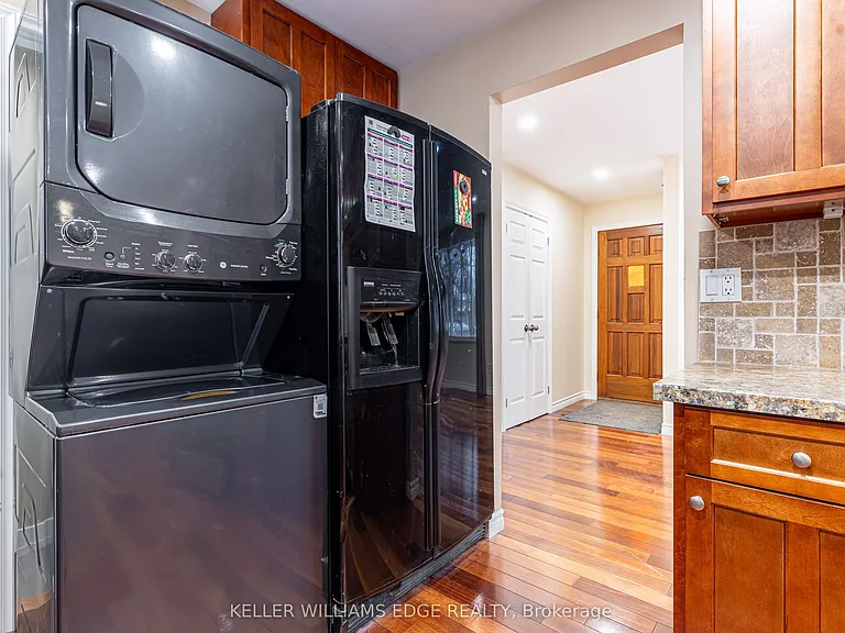 598 Mapledale Ave — Photo 17