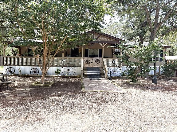 2nd image of 153 Carissa Ln