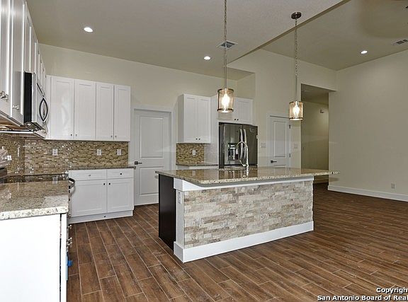 5th image of 11222 Baltic St