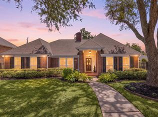 4503 Heatherwilde St, Sugar Land, TX 77479