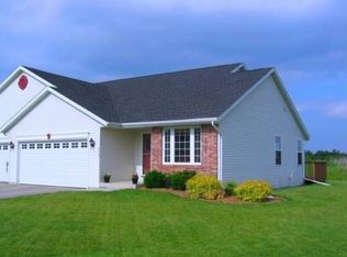 615 Patricia St, Elkhorn, WI 53121