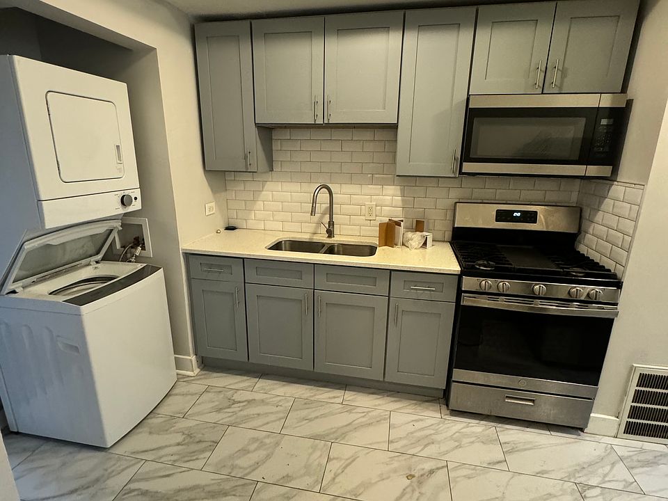 1st image of 7846 S Luella Ave #3W