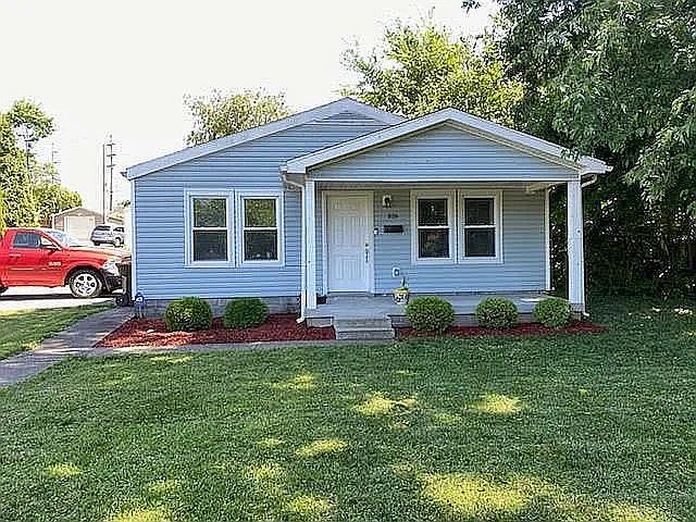 1st image of 816 Goullon Ct