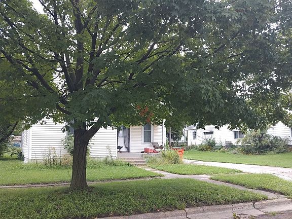 3rd image of 707 W North 1st St
