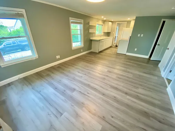 1106 Highland Ave, South Portland, ME 04106