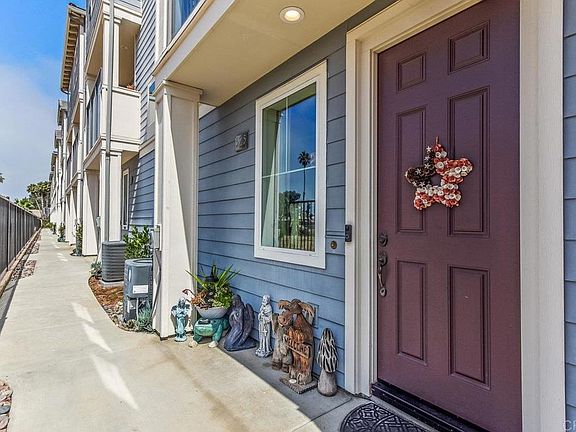 2nd image of 525 Sandpiper Way