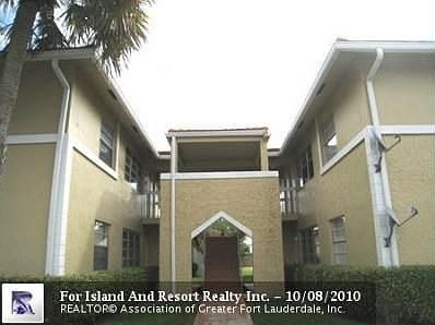 1st image of 829 Twin Lakes Dr