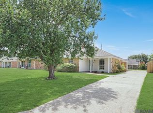 17632 Nine Oaks Ave, Baton Rouge, LA 70817