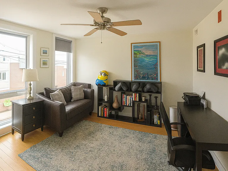 1834 Vineyard St #2 — Photo 3